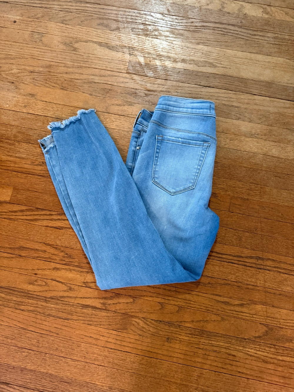 Light Blue Women’s Jeans - Ankle Jeggings - Size 26